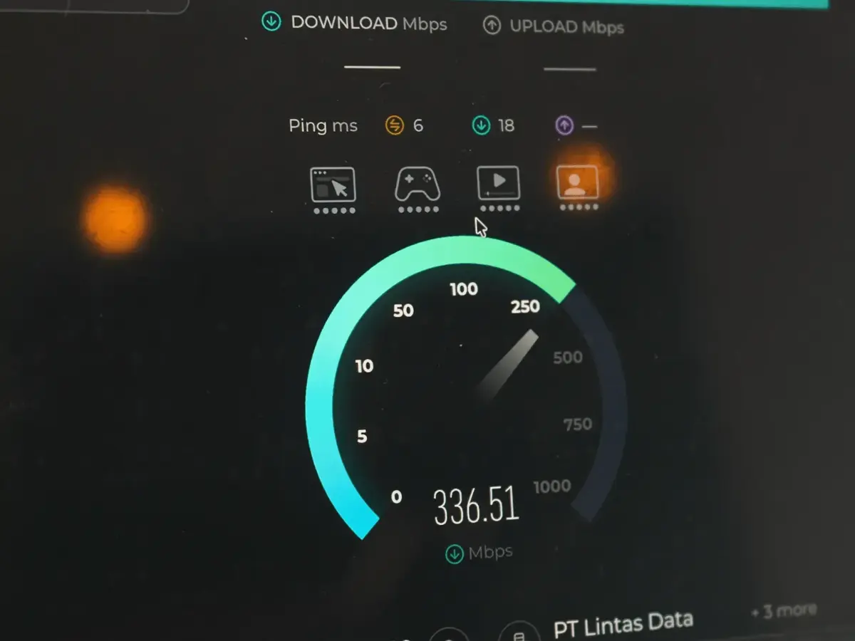 Foundera WiFi speed test showing 336 Mbps